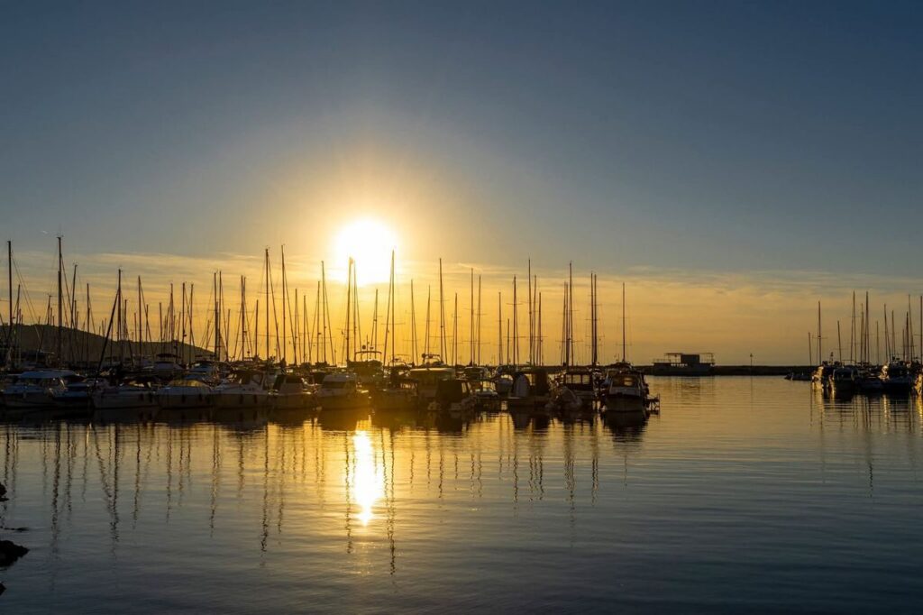 Home marina jadrnice soncni zahod istra