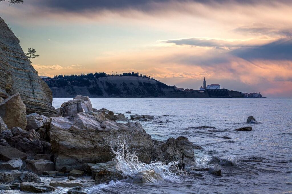 Home piran skale soncni zahod pogled na mesto